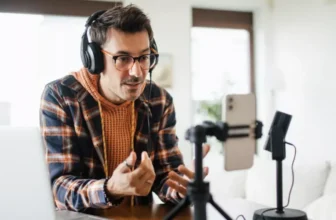 How Does Social Media Affect Mental Health?